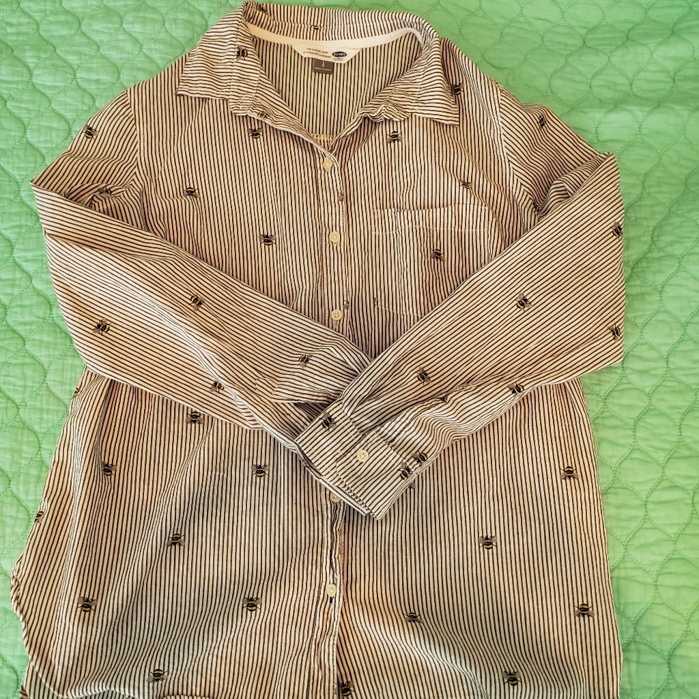 Bumblebee Print Button Down